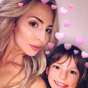 Meet your Posher, Jaynee